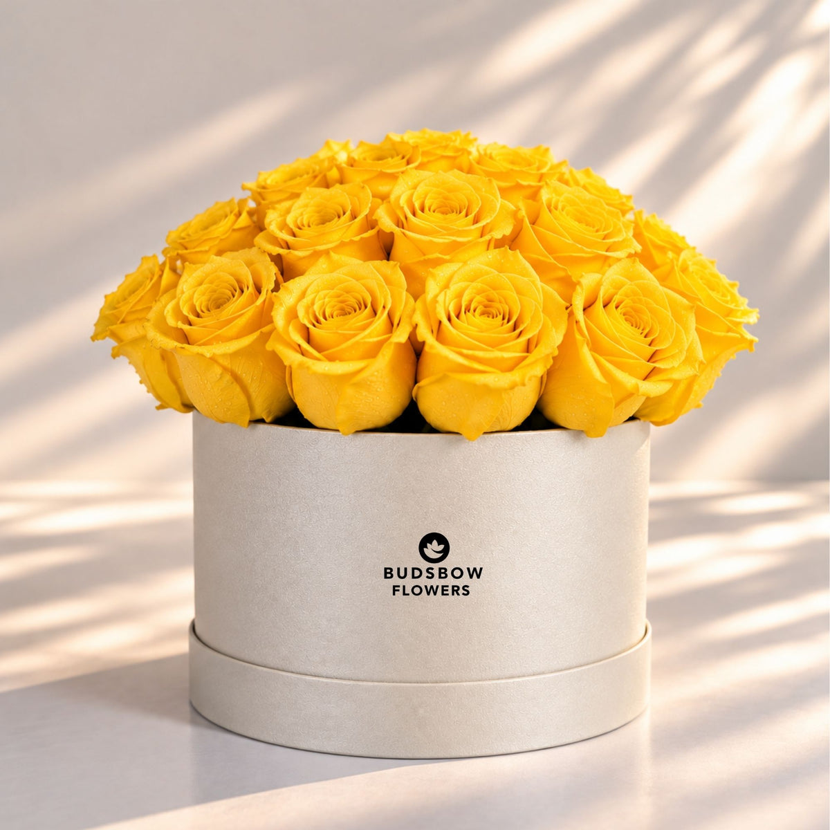 Classic Rose Box – Medium, Yellow roses in Cream White box
