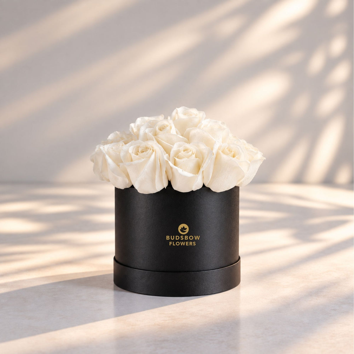 Classic Rose Box – Small, White roses in Black box